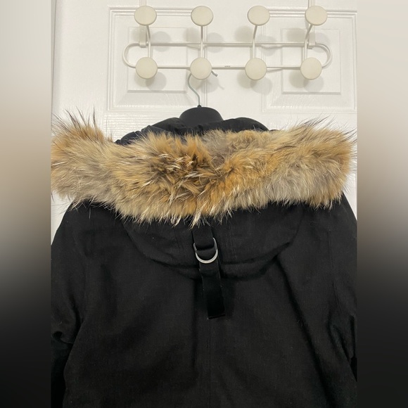 Nobis Merideth Legacy Ladies Parka - Picture 5 of 6